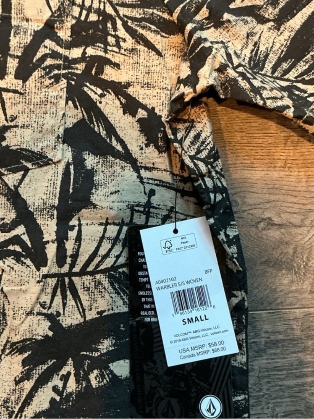Volcom Warbler Size Small Mens Button Down Shirt new With Tags - Picture 3 of 5